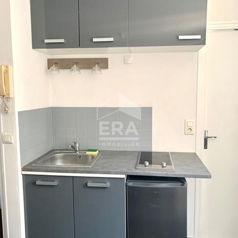 Studio meublé cour intérieure 19M2 ROUEN Vieux Marché