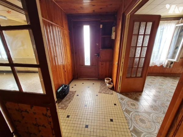 LONGUEIL ANNEL, maison ancienne à rénover 