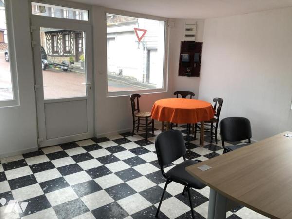 ENSEMBLE DE DEUX LOGEMENT 