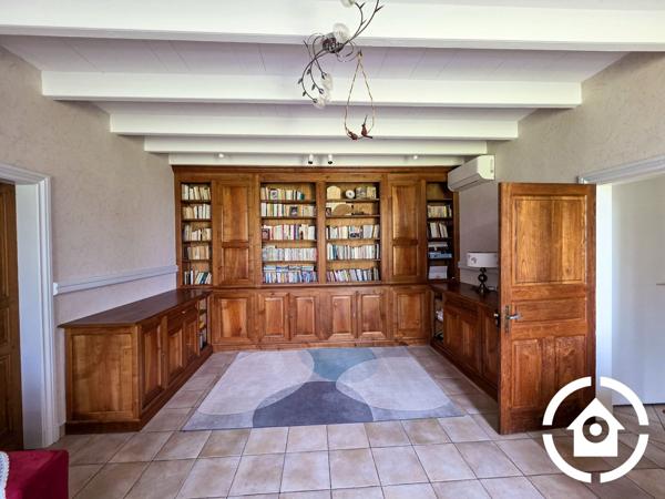 3 maisons + dépendances sur plus d’1 hectare