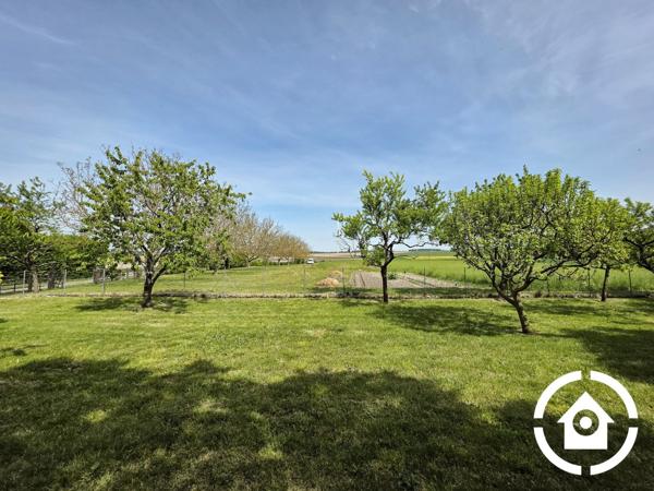 3 maisons + dépendances sur plus d’1 hectare