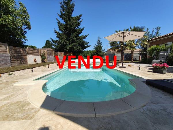 MAISON DE PLAIN PIED AVEC PISCINE - PROCHE CHASSENEUIL ET LA ROCHEFOUCAULD