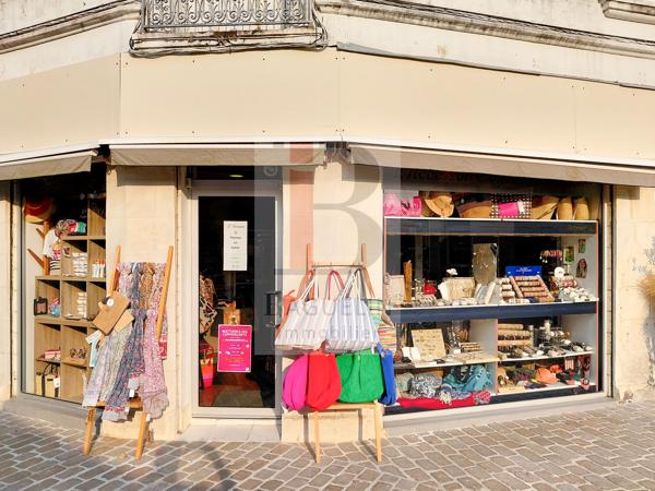 FONDS DE COMMERCE FOURAS RUE PIÉTONNE