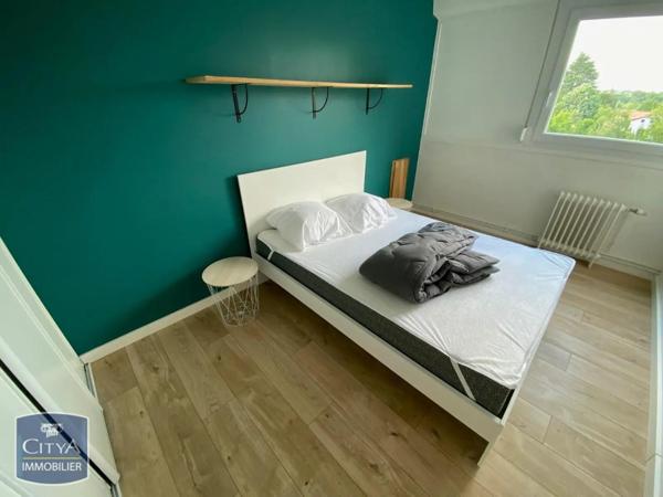 Appartement à louer 3 pièces 75.61m²