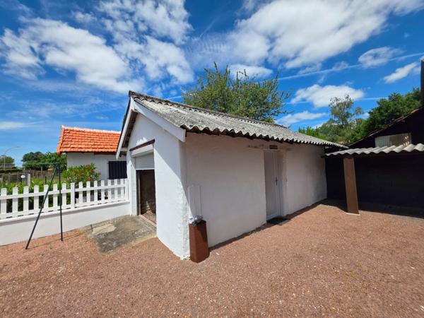 Maison à vendre à Terres-de-Haute-Charente (16270) - Charente