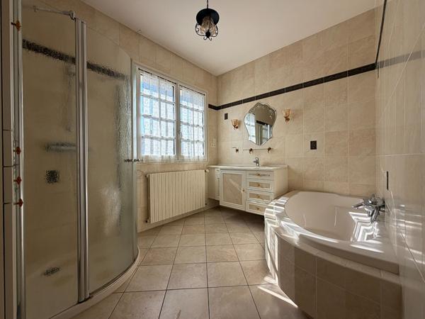 Maison 7 pièces 137.24 m2