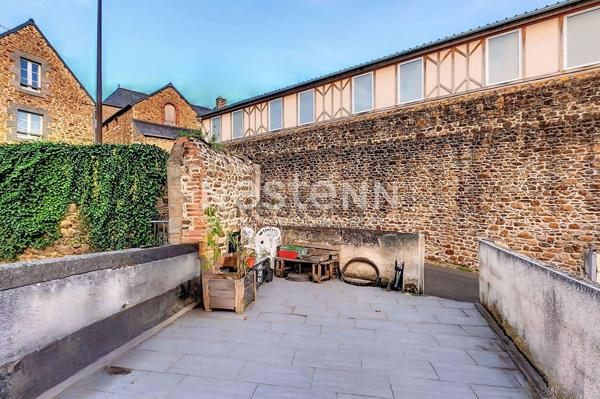 VENTE APPARTEMENT T3 DE 53 M² AVEC COUR PRIVATIVE - CENTRE VILLE