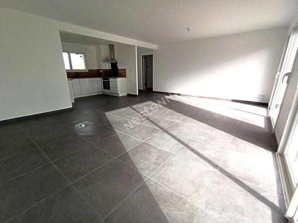 A LOUER - MAISON PLAIN-PIED NEUVE 3 CHAMBRES - CENTRE BOURG DE MOREAC