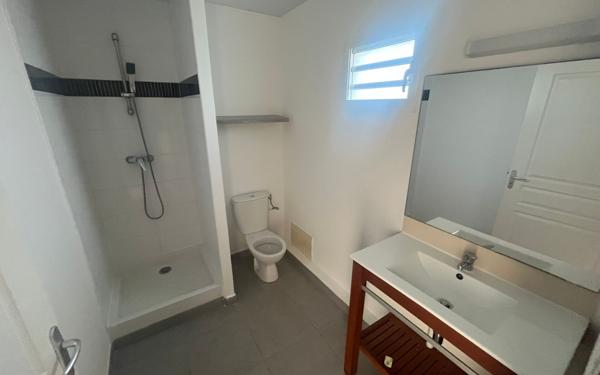 Maison à vendre    3 pièces •  Macouria