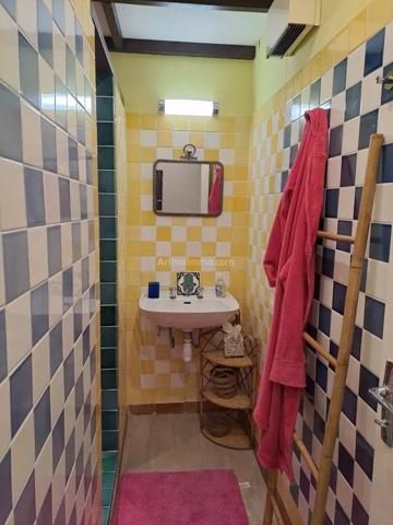 Vente                                                      Villa
                        
                     8 pièces                      210 m2                     à Salernes