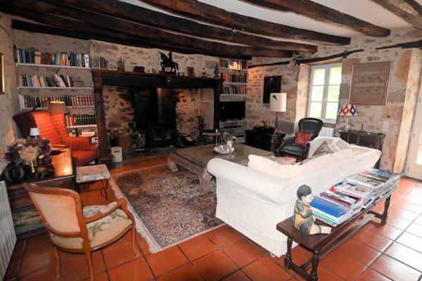 Maison ancienne - Gramat SECTEUR GRAMAT - Magnifique corps de ferme quercynois sur le causse de GRAMAT