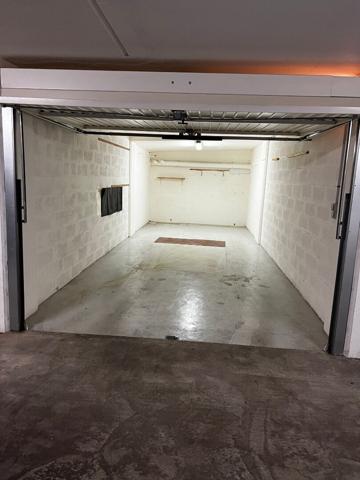 Location parking / box La Garenne-Colombes - 159 €/mois