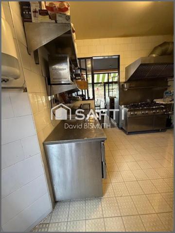 FONDS DE COMMERCE RESTAURANT BAR BRASSERIE 110 COUVERTS EN INTERIEUR 30 EN TERRASSE LISCENCE 4 EXTRACTION DE 400 LEVALLOIS