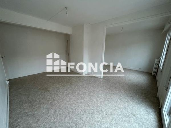 Location Appartement 3 pièces 70.3 m² - 54 BOULEVARD PIERRE BROSSOLETTE Laon 02000