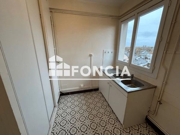 Location Appartement 3 pièces 70.3 m² - 54 BOULEVARD PIERRE BROSSOLETTE Laon 02000