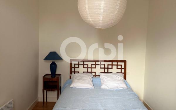 Immeuble à vendre    16 pièces • 620 m2 Roumazières-Loubert