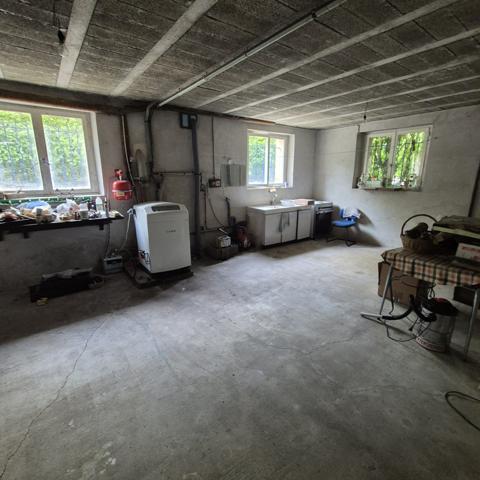 Guipavas (29490) BELLE MAISON SUR UN GRAND TERRAIN FLEURI ET ARBORER