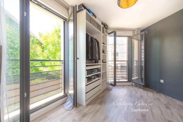 Appartement T4 (3 chambres) récent (2019) - balcon sud et deux places de parking