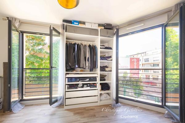 Appartement T4 (3 chambres) récent (2019) - balcon sud et deux places de parking