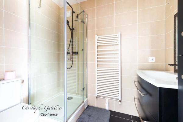 Appartement T4 (3 chambres) récent (2019) - balcon sud et deux places de parking