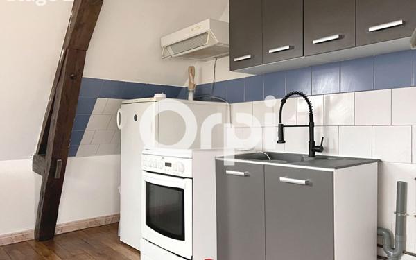 Immeuble à vendre    12 pièces •  Charmes