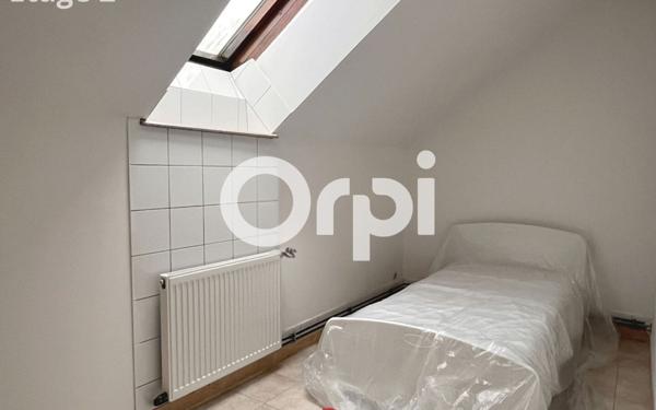 Immeuble à vendre    12 pièces •  Charmes