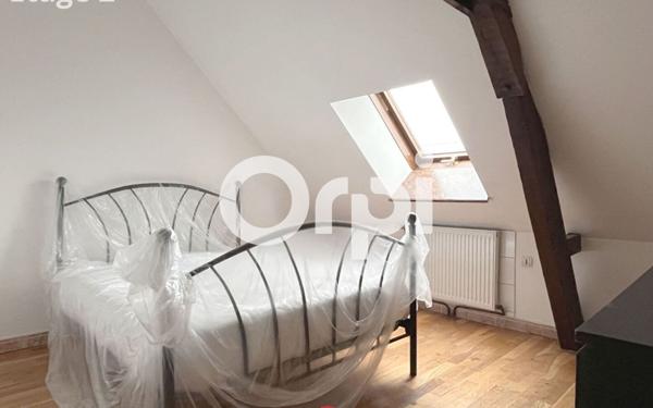 Immeuble à vendre    12 pièces •  Charmes