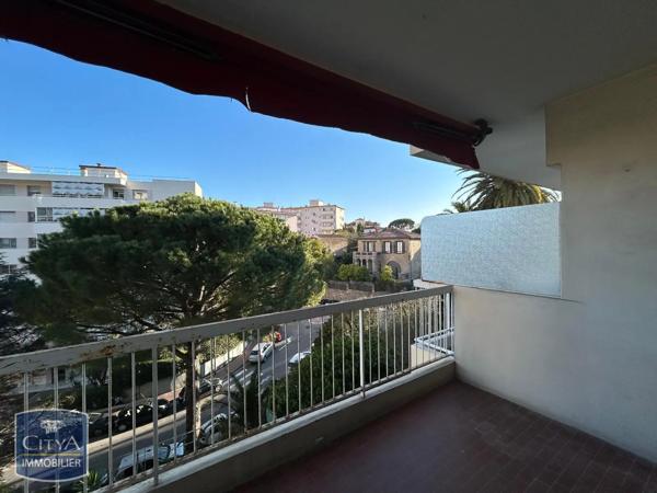 Appartement à louer 2 pièces 37.42m²