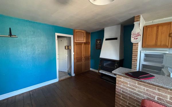 Immeuble à vendre    4 pièces •  Poitiers