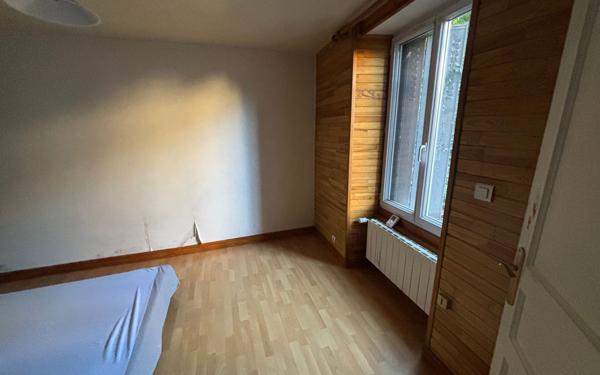 Immeuble à vendre    4 pièces •  Poitiers