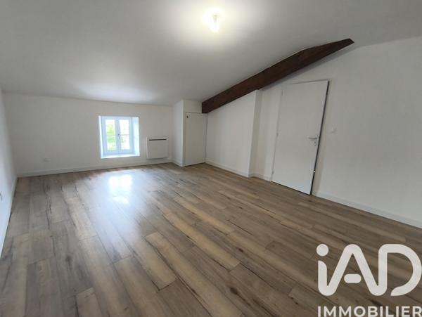 Location appartement 6 pièces 119 m² La Mothe-Saint-Héray