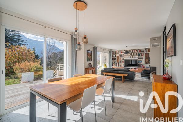 Maison à vendre 6 pièces 136 m² Fontanil-Cornillon