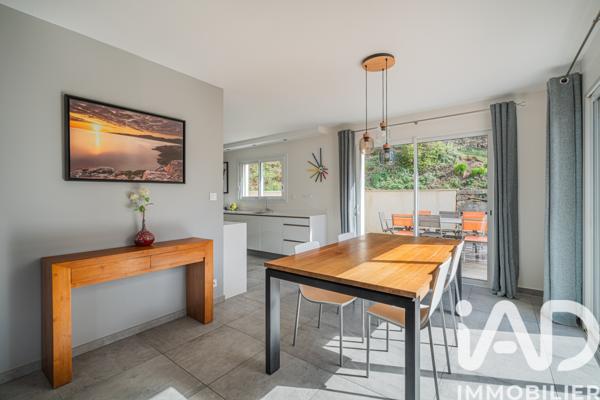 Maison à vendre 6 pièces 136 m² Fontanil-Cornillon