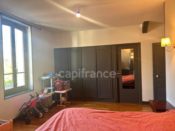 Maison à vendre CHAMPS SUR YONNE (89) Magnifique propriété de 272 m² 6 Chambres Piscine Terrain de 4800 m2