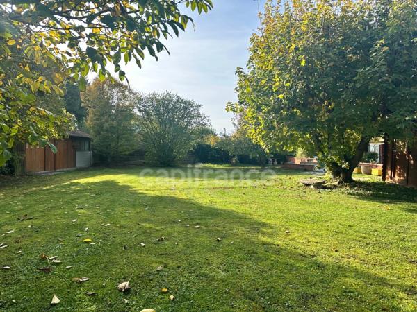 Maison à vendre CHAMPS SUR YONNE (89) Magnifique propriété de 272 m² 6 Chambres Piscine Terrain de 4800 m2