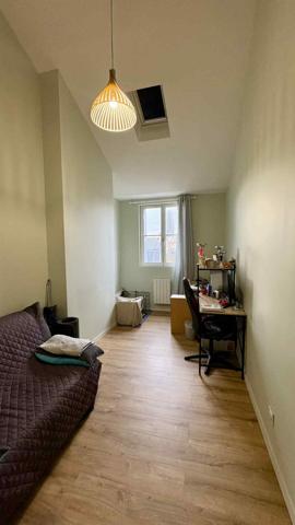 Appartement
                                                                                                                                                                                                                                                                                                                        3 pièce(s)                                                                                                                                                                                                          2 chambre(s)                                                                                                                                                                                                          60.88  m²