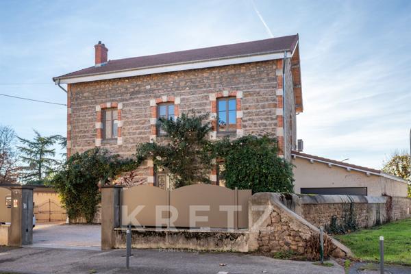 Maison de Maître rénovée au cœur de Saint-Rambert