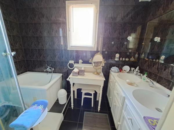 Maison PLAIN PIED de 85 m² avec 3 chambres + garage + jardin