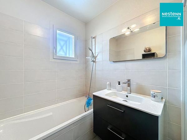 Maison familiale Sury Le Comtal 5 pièces avec jardin, piscine et garage