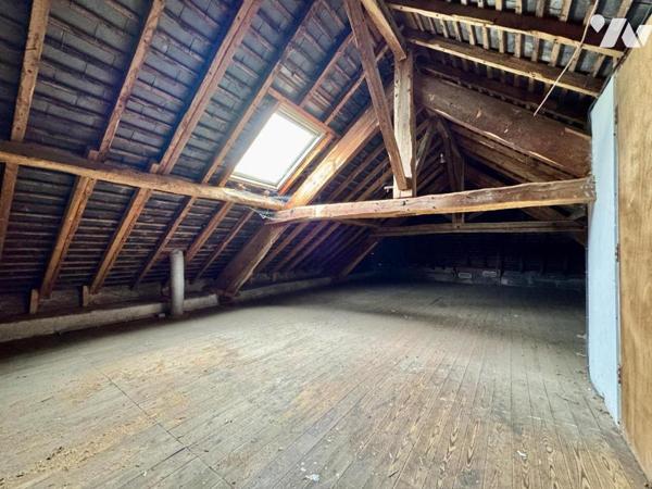 À VENDRE – Maison ancienne avec dépendances – THOUARÉ-SUR-LOIRE