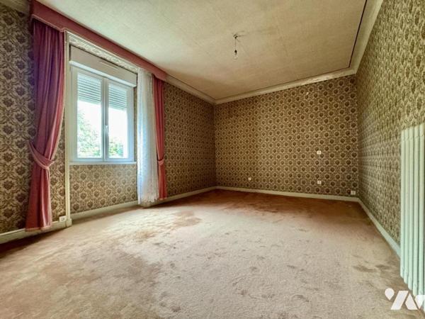 À VENDRE – Maison ancienne avec dépendances – THOUARÉ-SUR-LOIRE