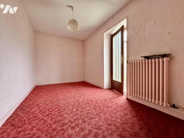 À VENDRE – Maison ancienne avec dépendances – THOUARÉ-SUR-LOIRE