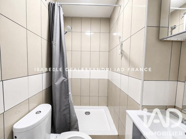 Maison à vendre 10 pièces 145 m² Sanary-sur-Mer