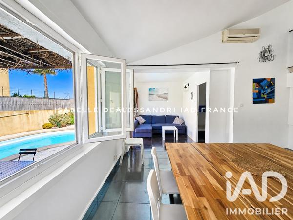 Maison à vendre 10 pièces 145 m² Sanary-sur-Mer