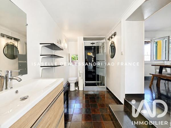 Maison à vendre 10 pièces 145 m² Sanary-sur-Mer