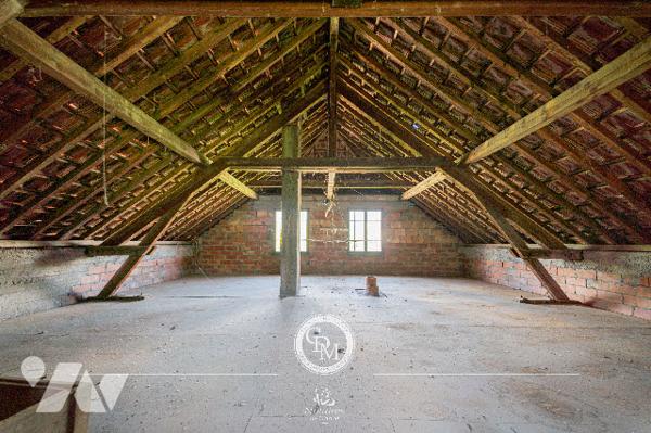 MAISON - SEYSSEL - environ 302 m2 - 371 000 € HNI