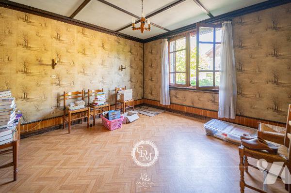 MAISON - SEYSSEL - environ 302 m2 - 371 000 € HNI