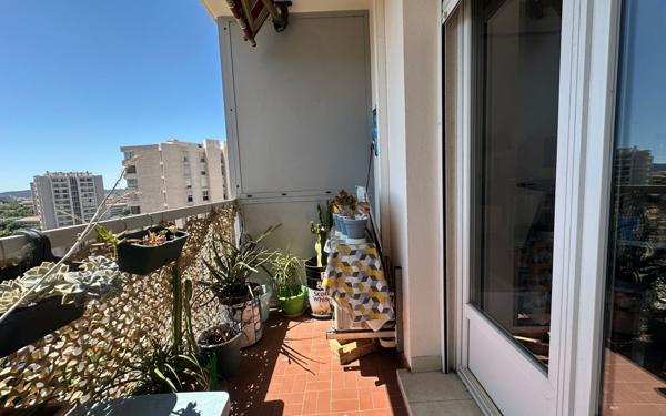 Appartement à vendre    2 pièces • 69 m2 Toulon