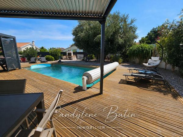 VILLA DE PLAIN-PIED , 164.7 M² ,4 CHAMBRES , 3 SUITES ?,PISCINE , TERRAIN 1 025 M²
