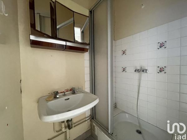 Immeuble de 278 m² à MALESHERBES (45330)